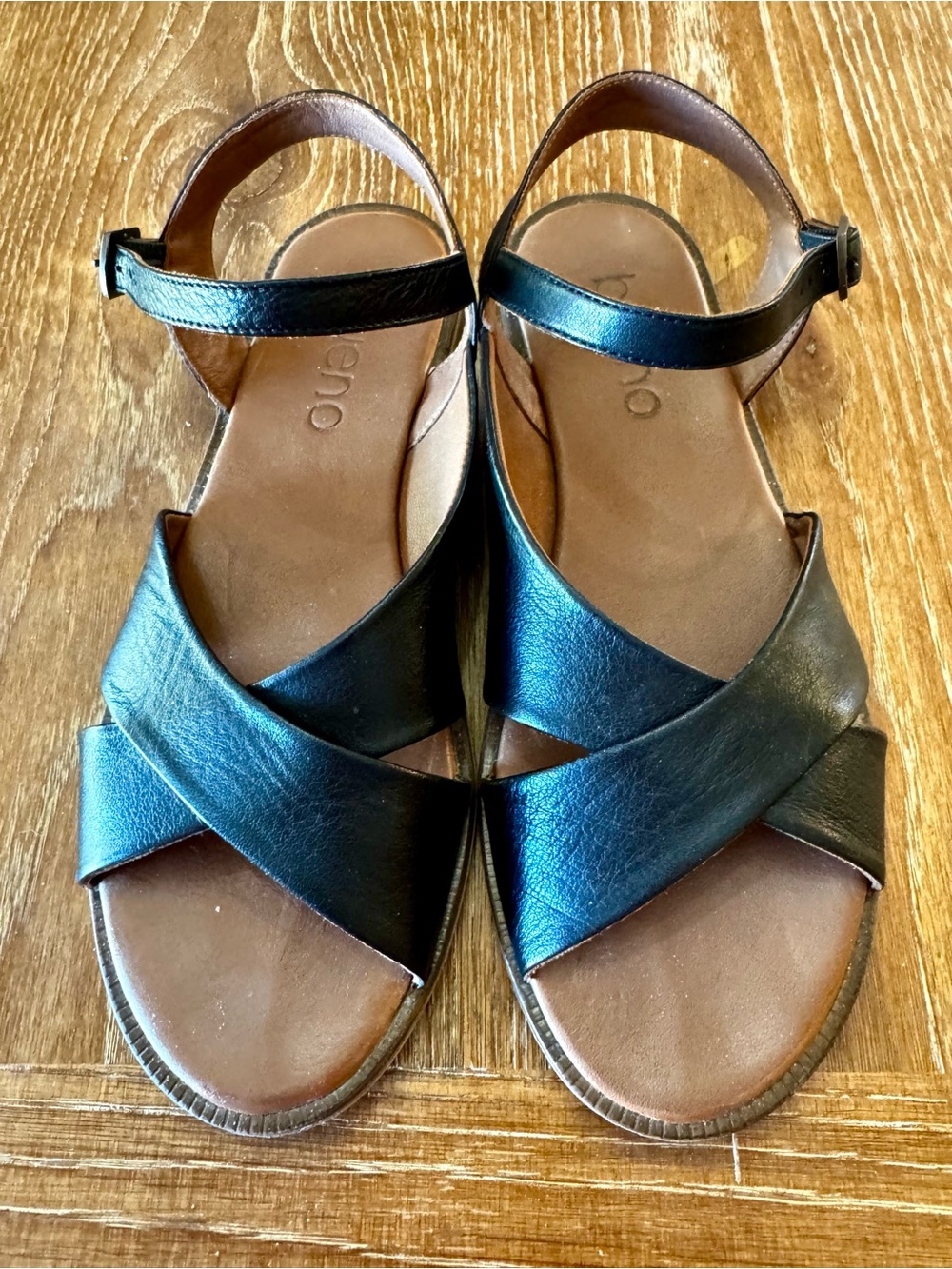 Bueno Harmony black flat sandals 8 - Picture 9 of 13